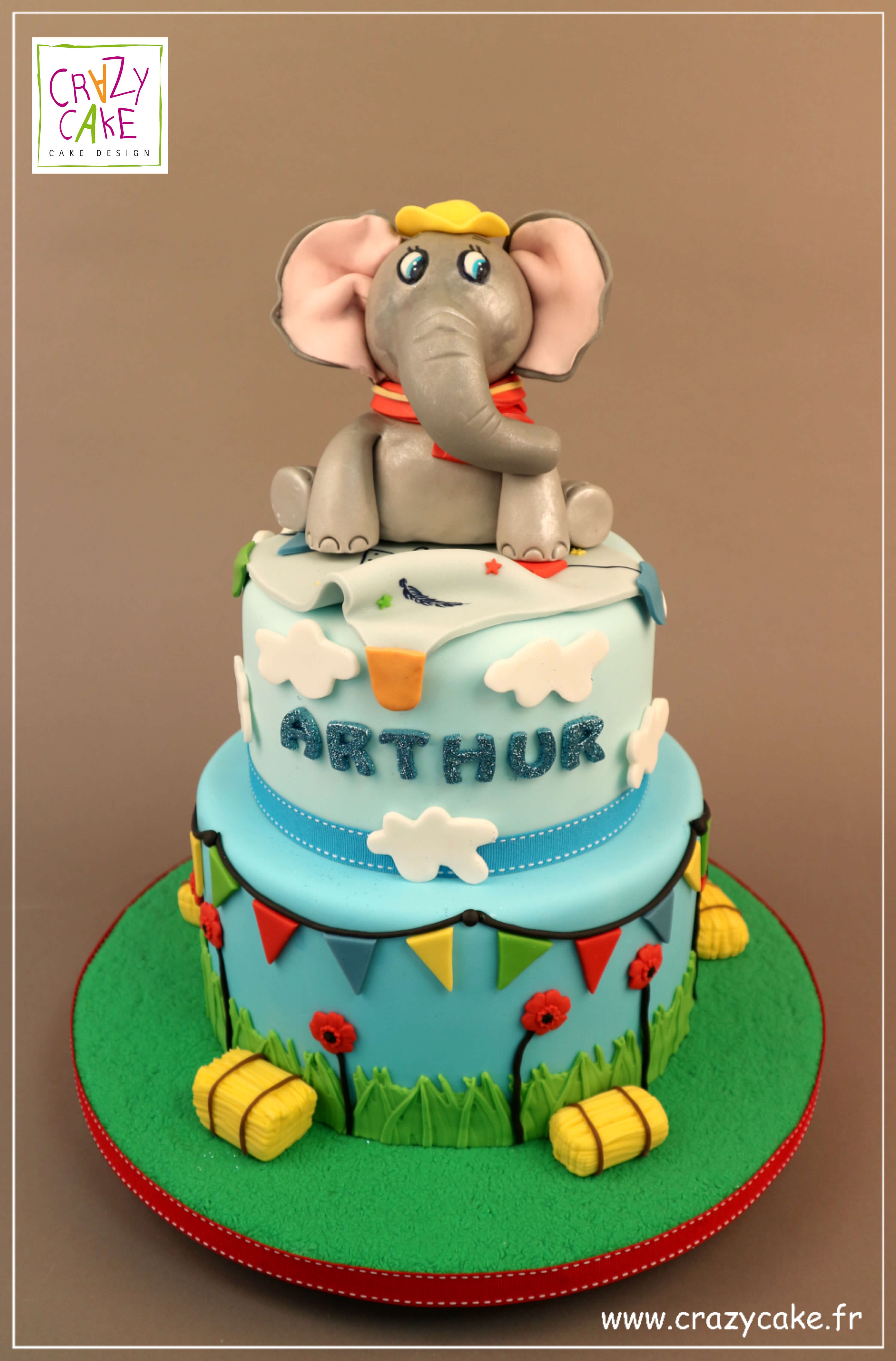 Gâteau de baptême "Dumbo"